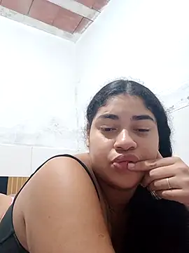 Snapshot of euseila98 chatting on May 4, 2:18 am euseila98 online show from May 4, 2:18 am