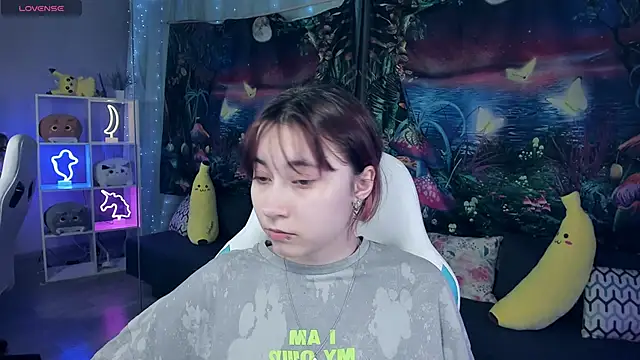 Snapshot of ClaraParks chatting on January 9, 11:06 pm ClaraParks online show from January 9, 11:06 pm