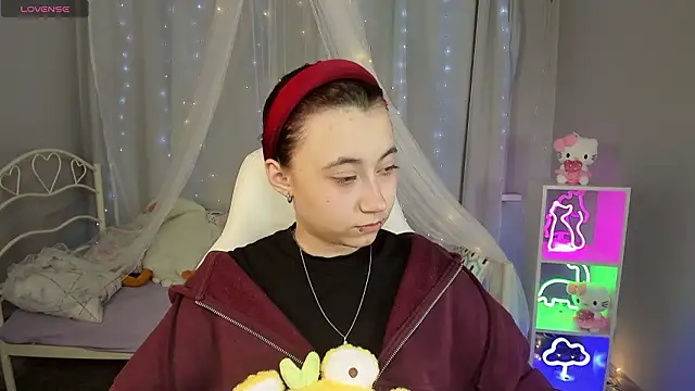 Snapshot of ClaraParks chatting on January 31, 7:11 pm ClaraParks online show from January 31, 7:11 pm