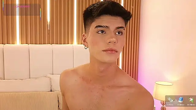 Snapshot of Dulcey_ chatting on March 1, 4:14 am Dulcey online show from March 1, 4:14 am