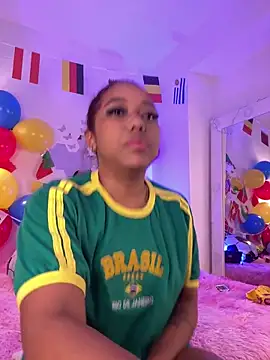  Zahara  online show from June 16, 10:56 pm