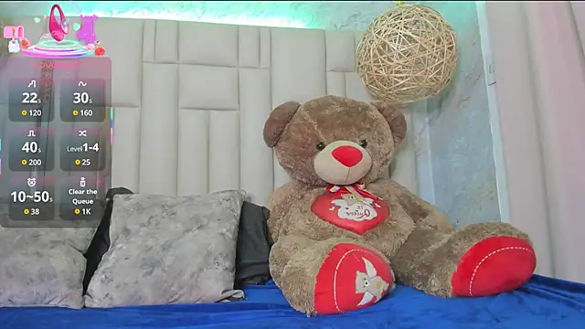 Snapshot of NikkyyRed chatting on September 13, 12:54 am NikkyyRed online show from September 13, 12:54 am