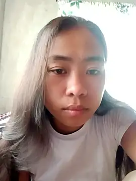 Snapshot of SweetMissPinay18 chatting on January 15, 12:37 am SweetMissPinay18 online show from January 15, 12:37 am