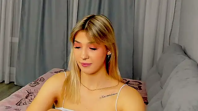 Bella svon online show from October 5, 3:10 pm