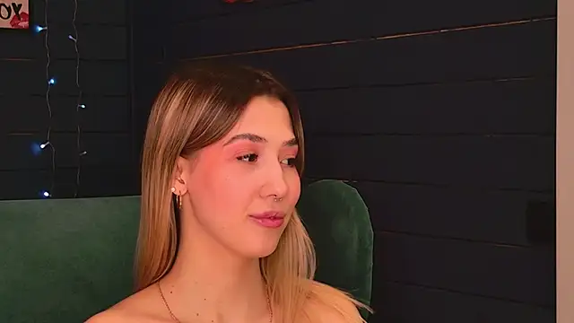 Bella svon online show from March 29, 8:14 am