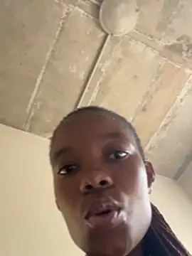 prettydollyy online show from February 27, 7:41 am