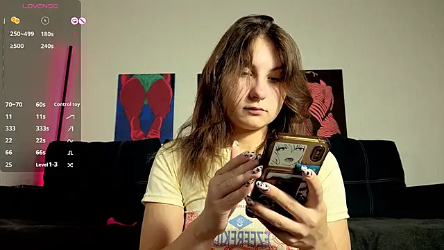 TrixiBell online show from October 18, 4:15 am