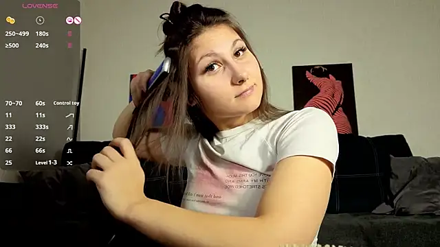 TrixiBell online show from November 29, 5:10 am