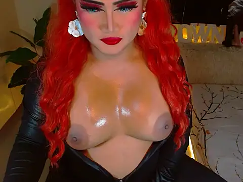 Snapshot of purelovexx chatting on February 19, 1:56 am purelovexx online show from February 19, 1:56 am