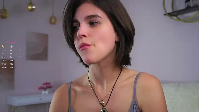 EleneButton online show from November 9, 1:15 am