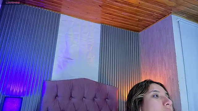 Snapshot of Bonnali_lune chatting on May 7, 4:29 am Bonnali lune online show from May 7, 4:29 am