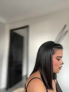 JuanitaMore01 online show from October 27, 8:24 pm