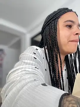 JuanitaMore01 online show from November 26, 7:37 pm