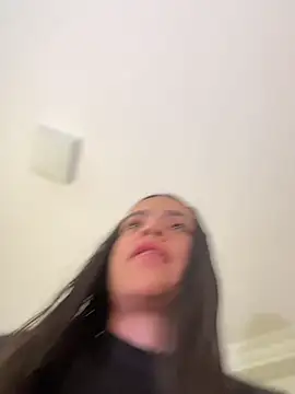 JuanitaMore01 online show from March 5, 11:01 pm