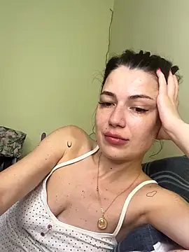 Snapshot of Cute_Erika chatting on September 23, 10:18 am Cute Erika online show from September 23, 10:18 am