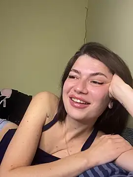 Snapshot of Cute_Erika chatting on October 12, 4:28 pm Cute Erika online show from October 12, 4:28 pm