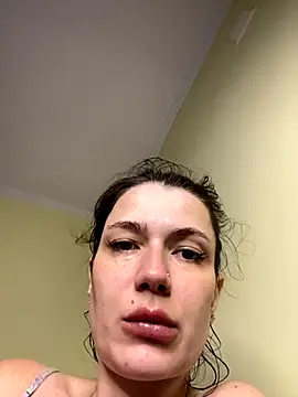 Snapshot of Cute_Erika chatting on October 16, 12:50 pm Cute Erika online show from October 16, 12:50 pm