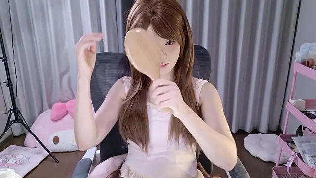 EnEn xiaobao online show from February 20, 12:38 pm