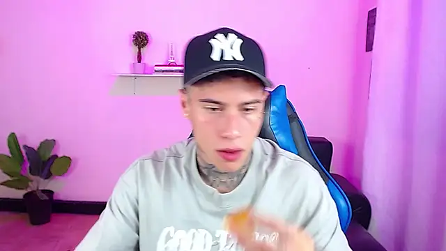 setthomas online show from November 7, 3:12 pm