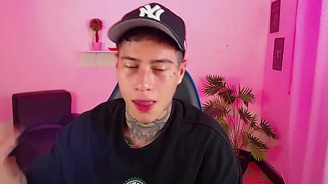 setthomas online show from February 24, 10:08 pm