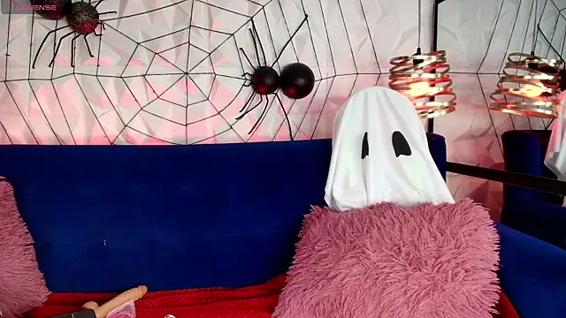 Snapshot of ly_lulu chatting on October 11, 7:12 pm ly lulu online show from October 11, 7:12 pm