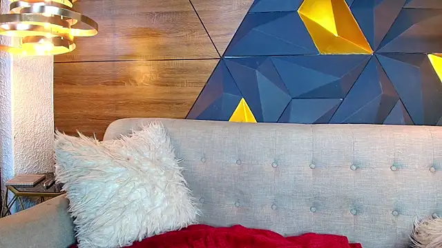 Snapshot of ly_lulu chatting on December 17, 7:09 pm ly lulu online show from December 17, 7:09 pm