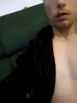 Snapshot of cameron334 chatting on September 23, 5:10 am cameron334 online show from September 23, 5:10 am