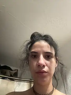 Snapshot of Anna-May97 chatting on February 21, 7:04 pm Anna-May97 online show from February 21, 7:04 pm