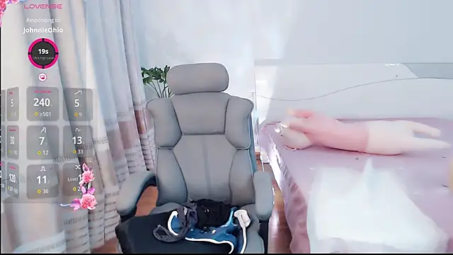 yaoyao-baby520 online show from November 7, 1:16 am