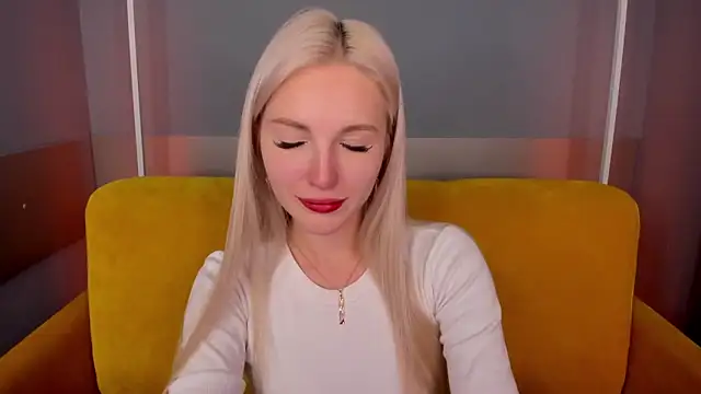 LisaFoxyMe online show from September 15, 10:04 am