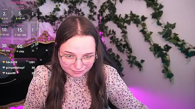 SophieDreamss online show from October 16, 1:50 am