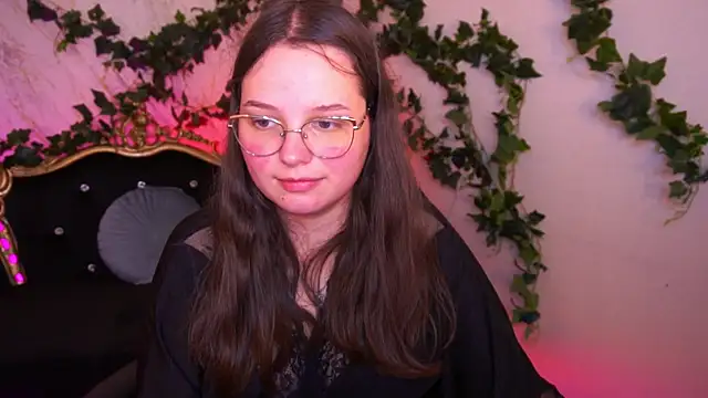 SophieDreamss online show from October 28, 2:42 pm