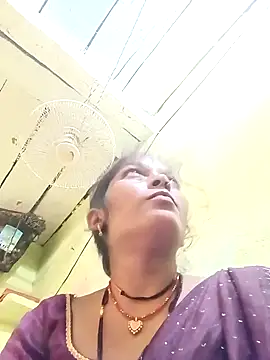 Snapshot of Samiya-143 chatting on September 28, 6:41 am Samiya-143 online show from September 28, 6:41 am