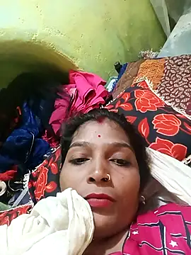 Snapshot of Samiya-143 chatting on October 9, 8:23 am Samiya-143 online show from October 9, 8:23 am