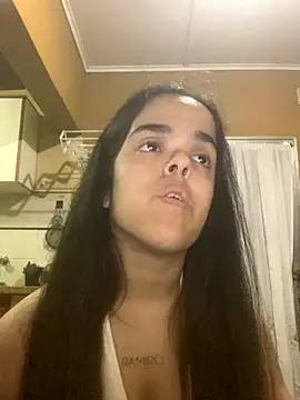 Littleegirl69 online show from December 2, 3:23 am