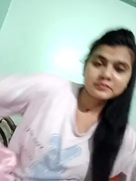 Snapshot of Kavya-Tiwari chatting on May 29, 3:54 pm Kavya-Tiwari online show from May 29, 3:54 pm