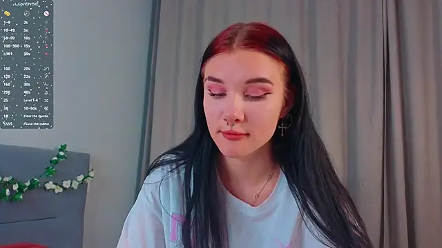 JenniferSullivan online show from October 7, 7:44 pm