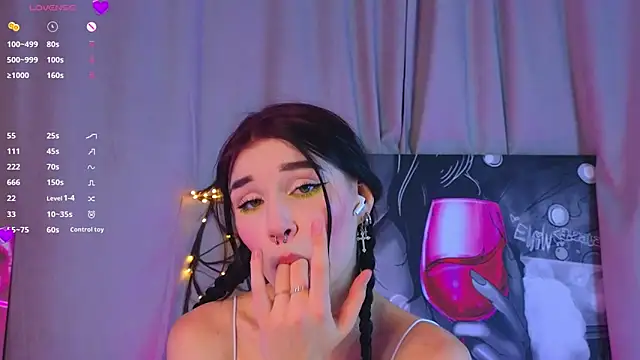 JenniferSullivan online show from November 16, 8:14 pm