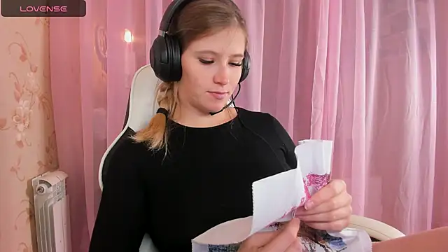Snapshot of Anabel-Candy chatting on October 20, 6:47 am Anabel-Candy online show from October 20, 6:47 am