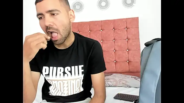 magnus serket online show from September 11, 11:32 am