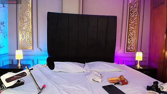 magnus serket online show from September 18, 11:56 am