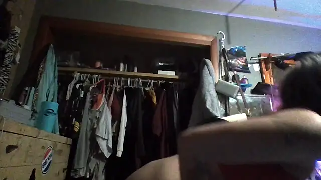 flavi1996 online show from December 20, 7:15 am