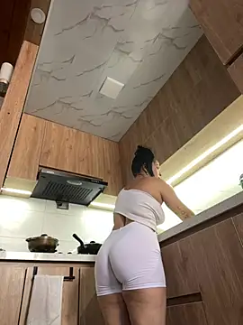 istthalexa online show from July 9, 6:34 pm