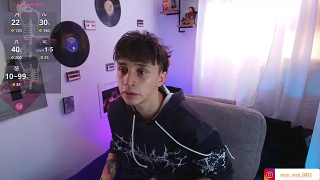 Snapshot of Nick_Bangover_ chatting on October 10, 6:07 pm Nick Bangover  online show from October 10, 6:07 pm