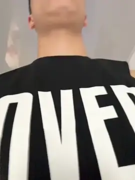 Snapshot of AdrianRinaldi chatting on November 14, 7:56 pm AdrianRinaldi online show from November 14, 7:56 pm