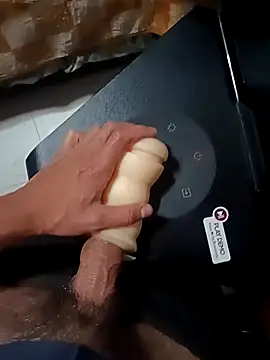 Snapshot of santiidamm chatting on November 18, 6:18 am santiidamm online show from November 18, 6:18 am