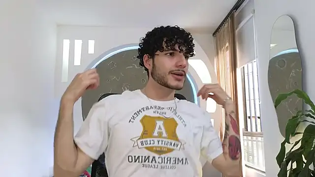 Rafael Mendezz online show from September 11, 8:42 pm