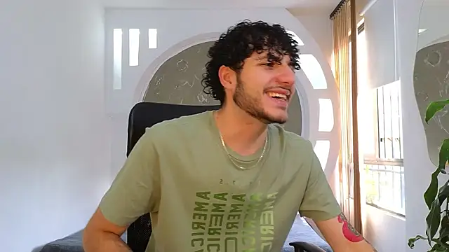 Rafael Mendezz online show from September 12, 8:53 pm