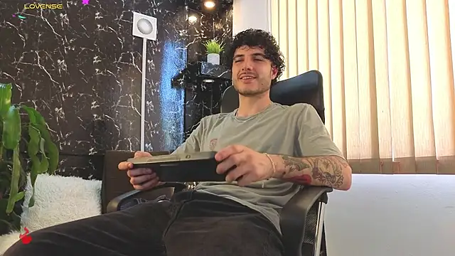 Rafael Mendezz online show from March 22, 7:17 pm