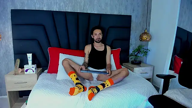 Hisoka 011 online show from October 31, 1:06 am